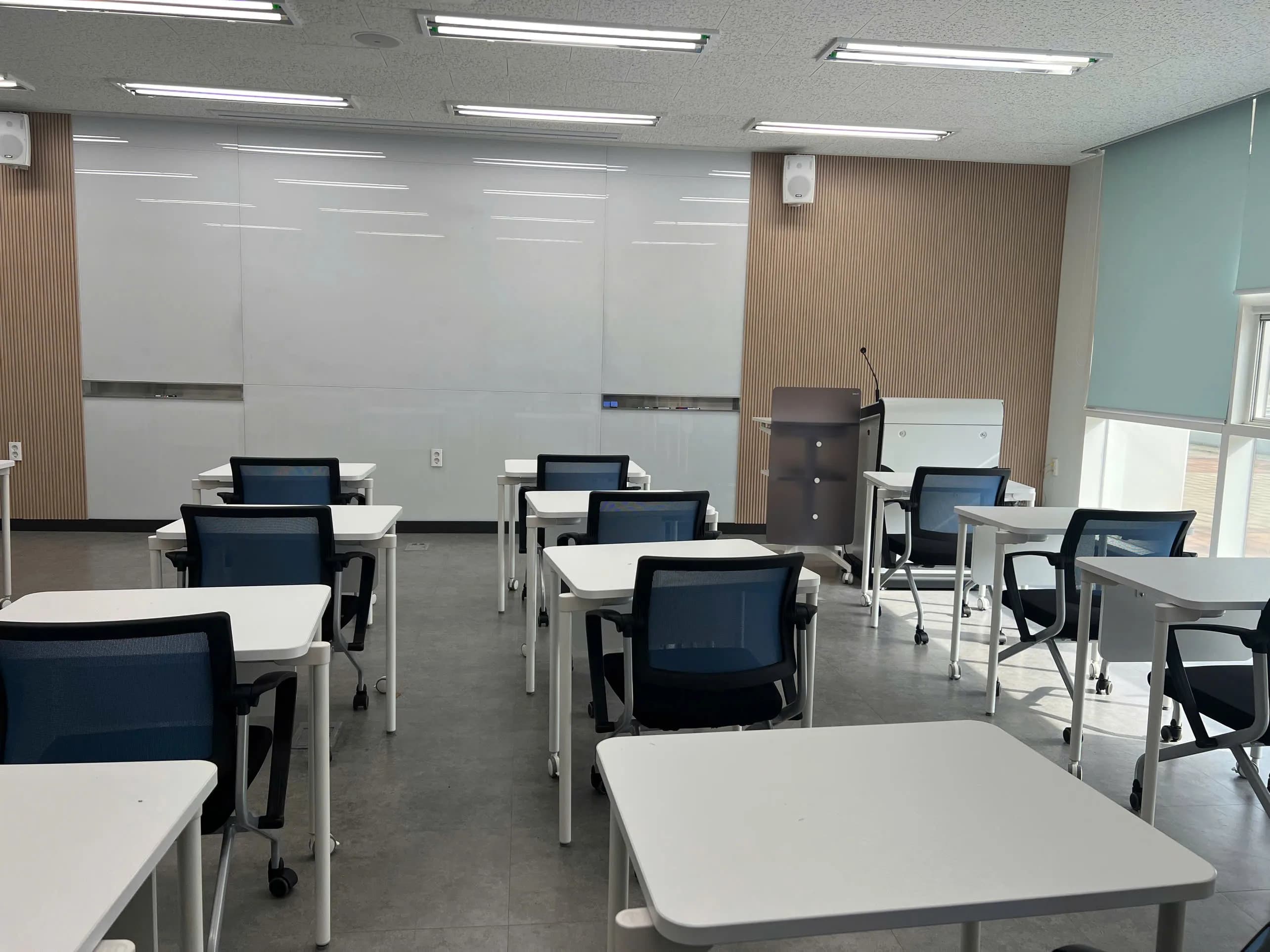 Phòng học tiện nghi Cao đẳng Y tế Choonhae