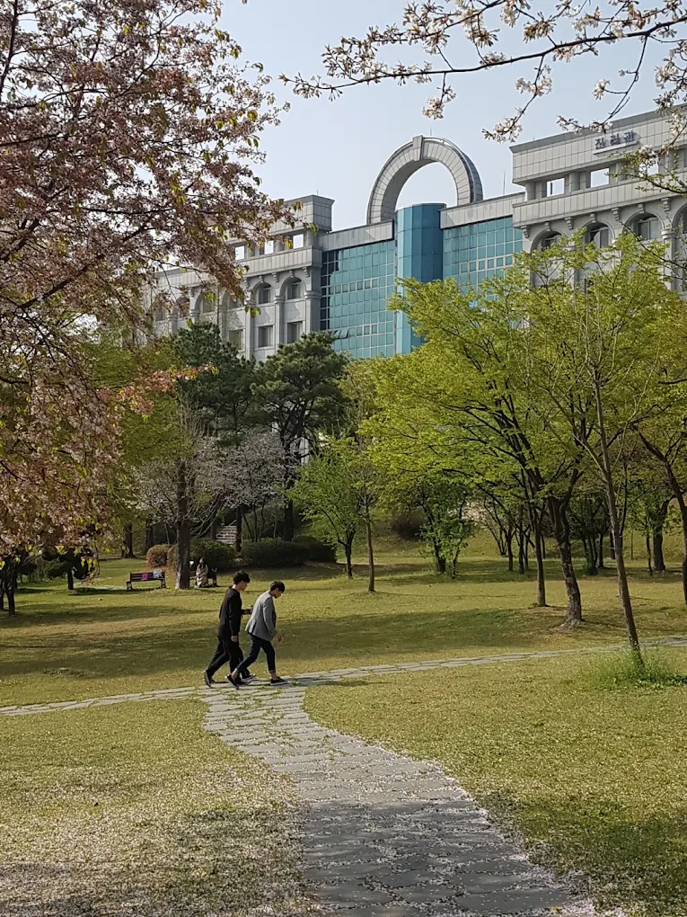 Tại Sao Nên Chọn Du Học Tại Cao Đẳng Ansan?